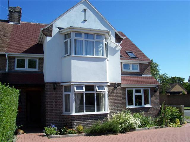 Alington House Bed & Breakfast CBG Екстериор снимка