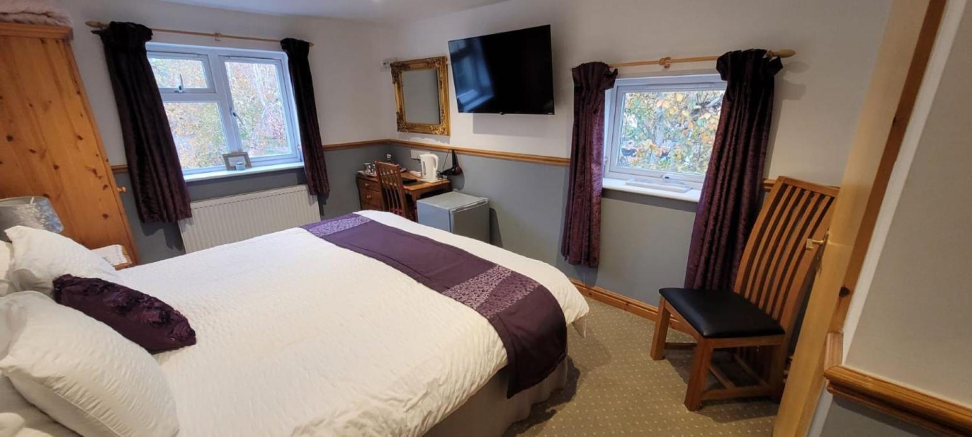 Alington House Bed & Breakfast CBG Екстериор снимка